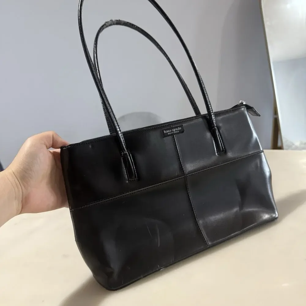 Kate Spade Black Satchel Shoulder Bag Structured Logo Plague Zip Top Chic